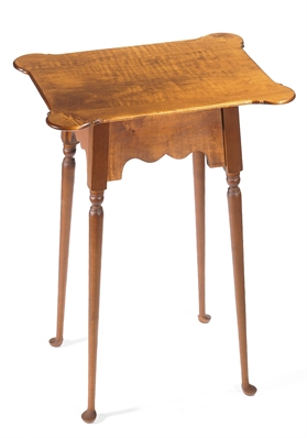 Porringer Table w/Queen Anne Leg